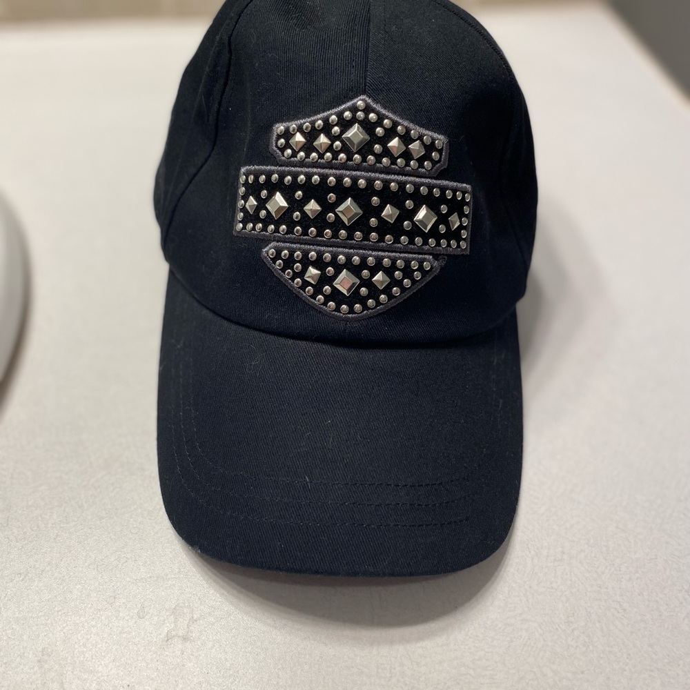 Harley-Davidson Black Cap with Silver Buckle